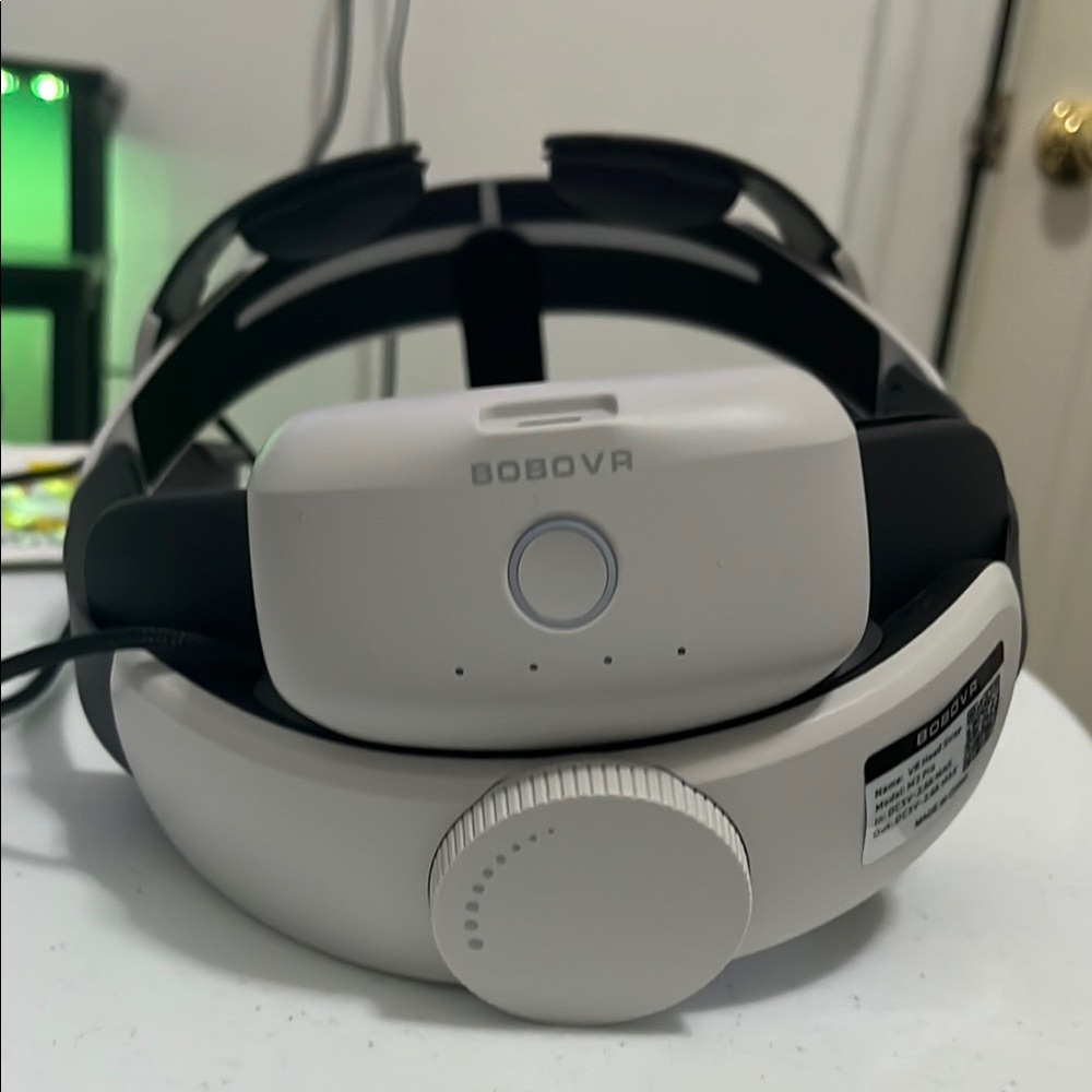 White VR BOBOVR Headset Accessory